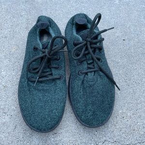Allbirds wool runners size M9 in dark green